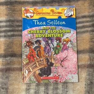 Geronimo Stilton: Thea Stilton - The Cherry Blossom Adventure (Scholastic)